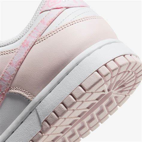 Nike Sb Dunk “Pink Paisley” | Women