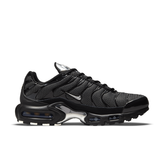 Shoellist | Nike Air Max Plus "Black/Silver"